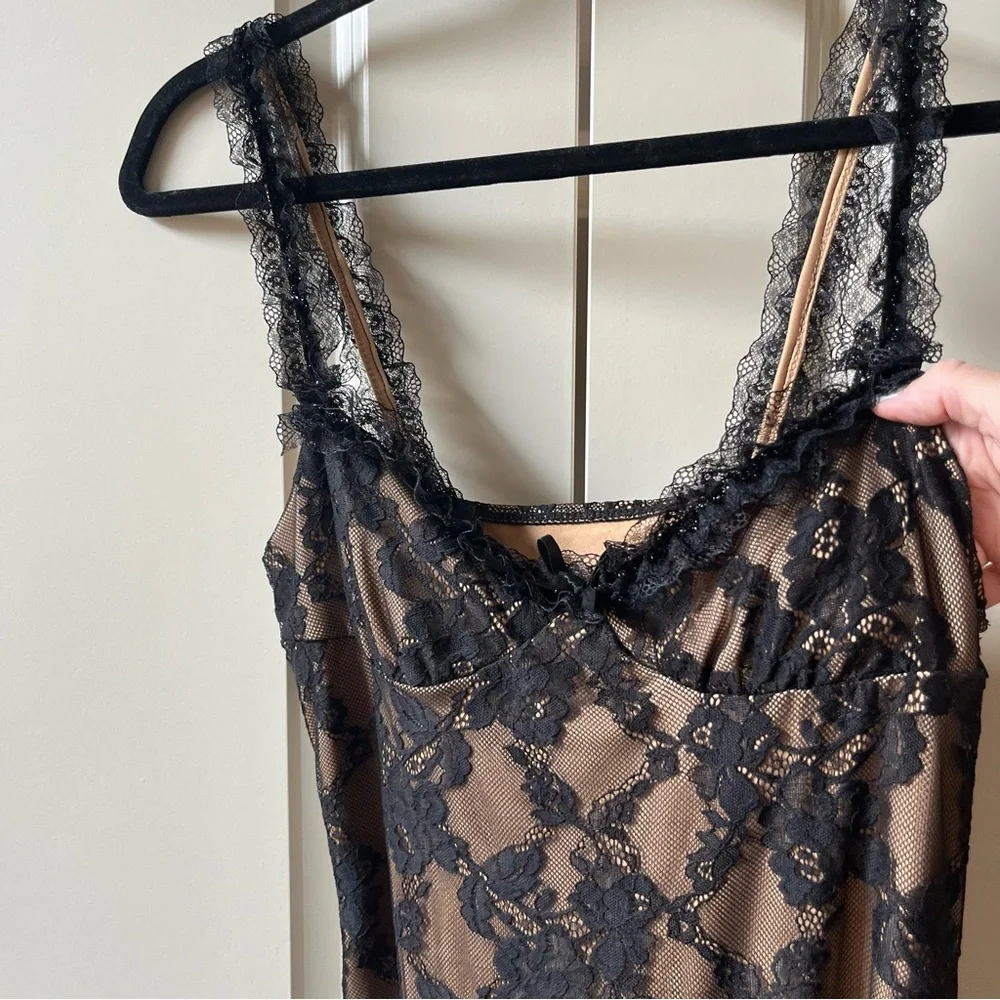 SHEIN BAE Elegant And Sexy See-Through Lace Mid-Length Dress size Large